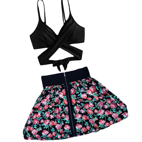 PINK Victoria's Secret Dresses & Skirts - PINK Victorias Secret mini skirt